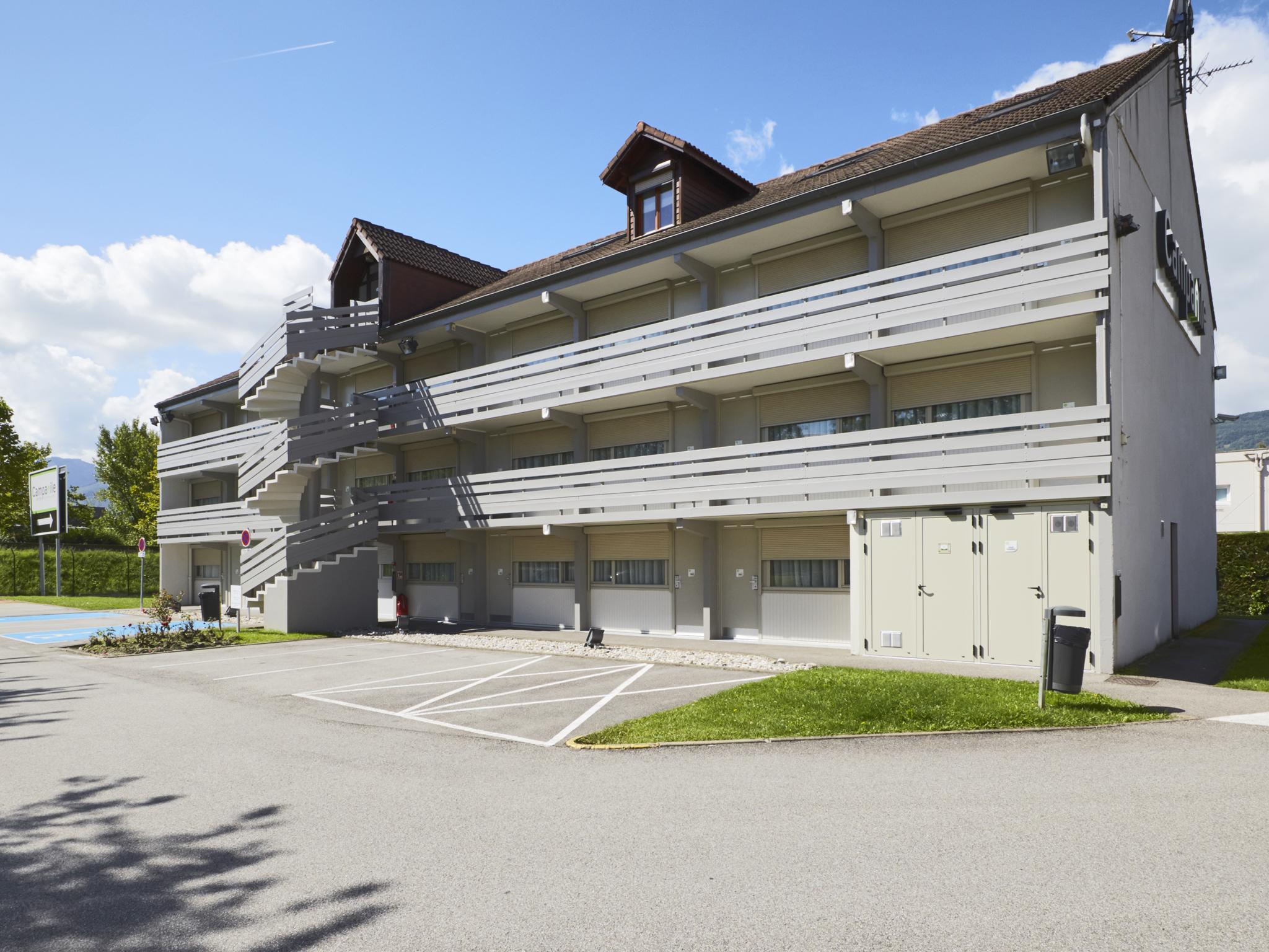 Campanile Chambery Hotel Exterior photo